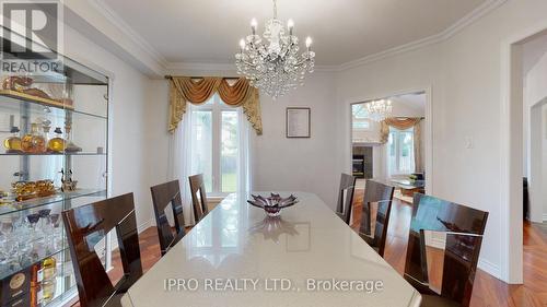 2579 Cliff Road, Mississauga, ON - Indoor Photo Showing Dining Room