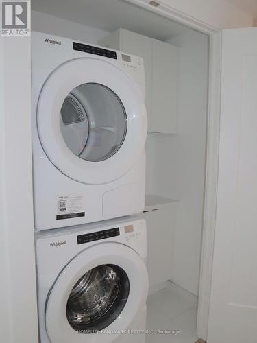 #2435 -20 Inn On The Park Dr, Toronto, ON - Indoor Photo Showing Laundry Room