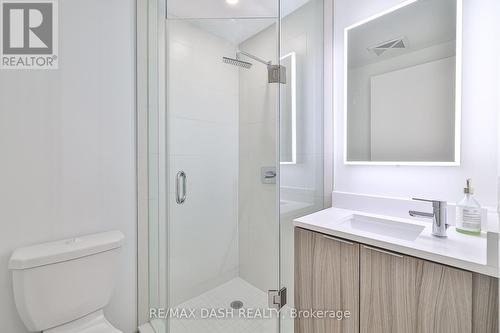 215 - 223 St. Clair Avenue W, Toronto, ON - Indoor Photo Showing Bathroom