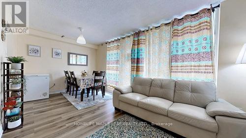 #1112 -100 Prudential Dr, Toronto, ON - Indoor Photo Showing Living Room
