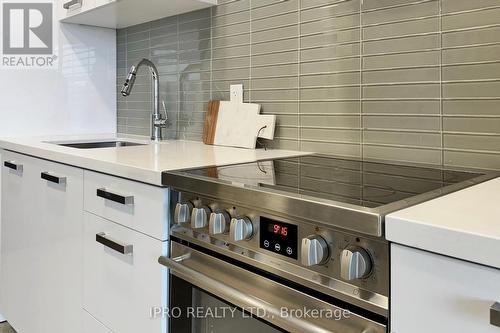#N519 -120 Bayview Ave, Toronto, ON - Indoor Photo Showing Kitchen