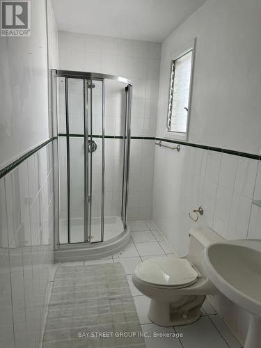 147 Burbank Drive, Toronto, ON - Indoor Photo Showing Bathroom
