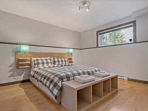 Chambre Ã Â coucher - 201 Rue Du Harfang-Des-Neiges, Mont-Blanc, QC - Indoor Photo Showing Bedroom