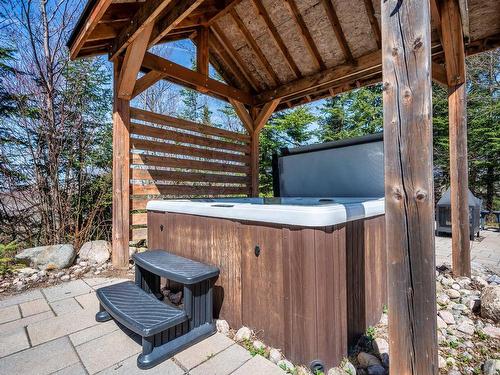 Spa - 201 Rue Du Harfang-Des-Neiges, Mont-Blanc, QC - Outdoor With Deck Patio Veranda With Exterior