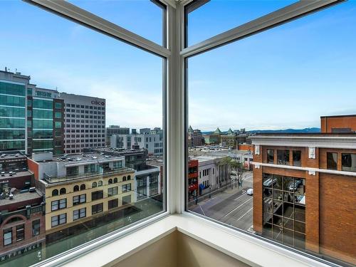 809-728 Yates St, Victoria, BC -  With View