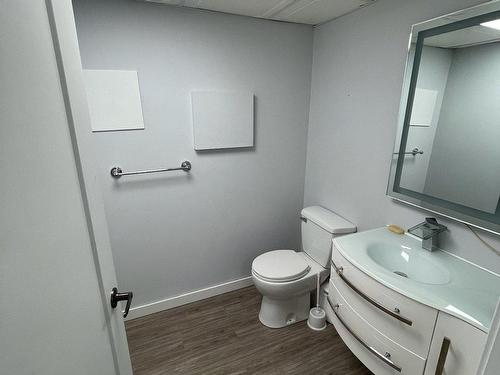 Bathroom - 5977 Rue D'Aragon, Montréal (Le Sud-Ouest), QC 