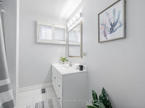 256 Centennial Rd, Toronto, ON - Indoor Photo Showing Bathroom