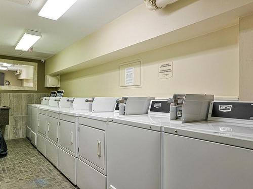 Laundry room - 503-6 Av. Argyle, Saint-Lambert, QC - Indoor Photo Showing Laundry Room