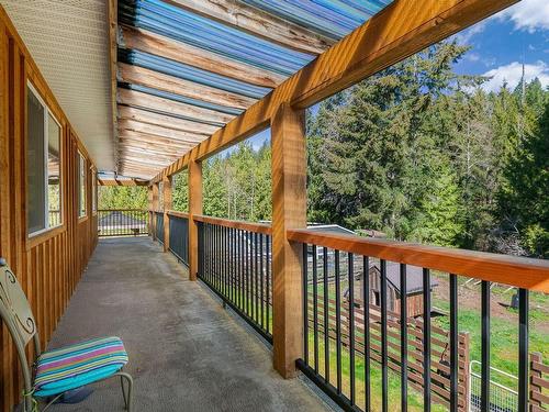 5720 Cowichan Lake Rd, Duncan, BC - Outdoor With Exterior