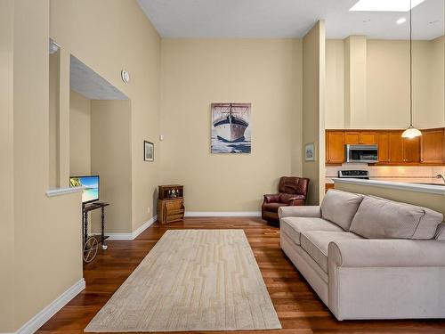127-44 Anderton Ave, Courtenay, BC - Indoor Photo Showing Living Room