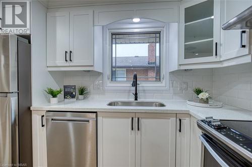 182 Selkirk Drive, Kitchener, ON - Indoor Photo Showing Kitchen With Upgraded Kitchen