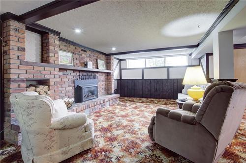 247 Fernwood Crescent, Hamilton, ON - Indoor Photo Showing Living Room With Fireplace