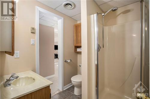5179 Saumure Road, Ottawa, ON - Indoor Photo Showing Bathroom