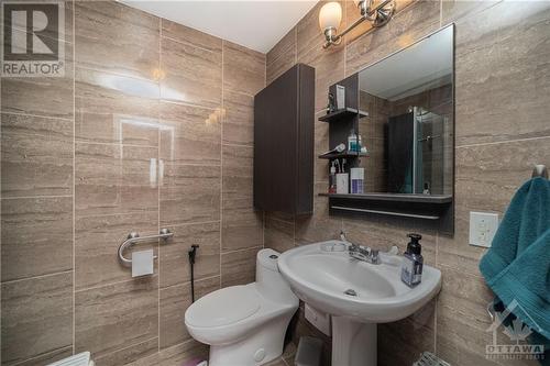 790 County Road 2 Road, Curran, ON - Indoor Photo Showing Bathroom