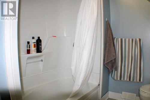 301 Sixth Ave W, Sault Ste Marie, ON - Indoor Photo Showing Bathroom