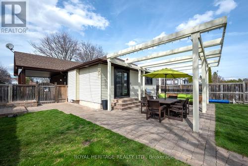 146 Guthrie Cres, Whitby, ON - Outdoor With Deck Patio Veranda