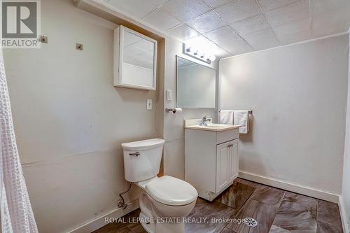 89 Aylesworth Ave, Toronto, ON - Indoor Photo Showing Bathroom