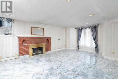 6 Woodvale Cres, Toronto, ON - Indoor With Fireplace