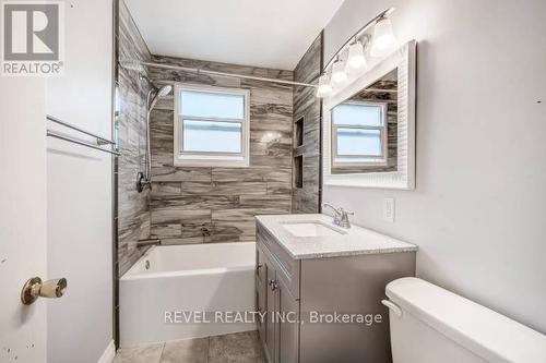 36 Lount St, Barrie, ON - Indoor Photo Showing Bathroom