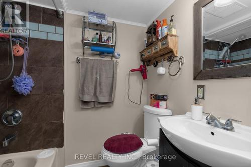 36 Lount Street, Barrie, ON - Indoor Photo Showing Bathroom