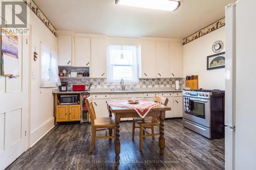 275 Dufferin Avenue, Quinte West, ON - Indoor Photo Showing Kitchen