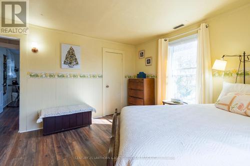 275 Dufferin Avenue, Quinte West, ON - Indoor Photo Showing Bedroom