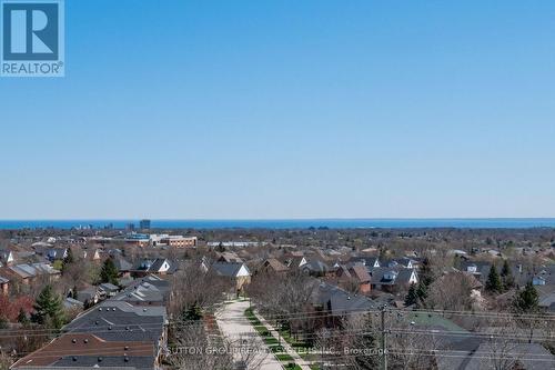 #610 -95 Dundas St W, Oakville, ON - Outdoor With View
