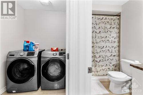 121 Umbra Place, Ottawa, ON - Indoor Photo Showing Laundry Room