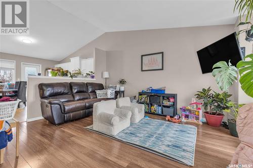 311 Peters Cove, Saskatoon, SK - Indoor Photo Showing Living Room