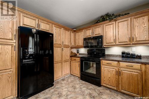 1629 Marshal Crescent, Moose Jaw, SK - Indoor Photo Showing Kitchen