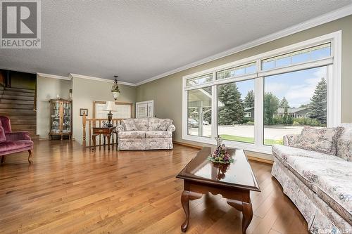 1629 Marshal Crescent, Moose Jaw, SK - Indoor Photo Showing Living Room