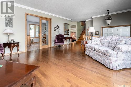 1629 Marshal Crescent, Moose Jaw, SK - Indoor Photo Showing Living Room