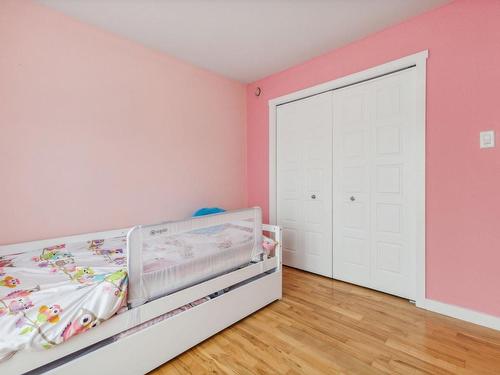 Bedroom - 26 Ch. Des Renards-Blancs, L'Ange-Gardien, QC - Indoor Photo Showing Bedroom