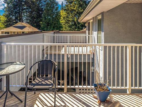 6023 Jake'S Pl, Nanaimo, BC - Outdoor With Deck Patio Veranda With Exterior