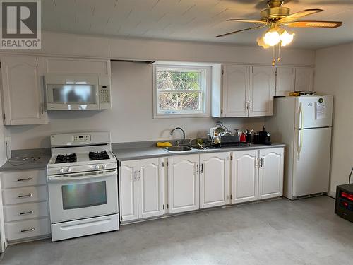 14 Main Road, Admirals Beach, NL - Indoor Photo Showing Kitchen With Double Sink