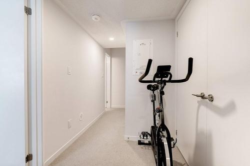 260 Twelfth Street|Unit #11, Toronto, ON - Indoor Photo Showing Gym Room