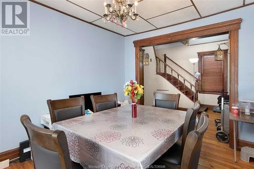 1061 Highland Avenue, Windsor, ON - Indoor Photo Showing Dining Room
