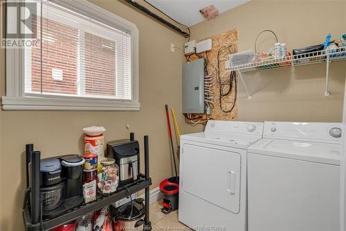 199 Branton Crescent, Lakeshore, ON - Indoor Photo Showing Laundry Room