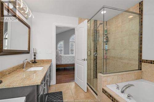 199 Branton Crescent, Lakeshore, ON - Indoor Photo Showing Bathroom