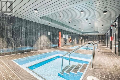 1404 - 2221 Yonge Street, Toronto, ON -  With In Ground Pool