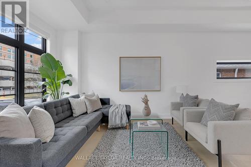13 Knight Street, Toronto, ON - Indoor Photo Showing Living Room