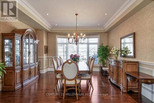 3 Castlewood Court, Caledon, ON - Indoor Photo Showing Dining Room