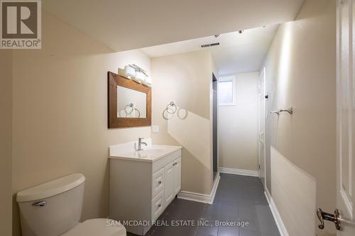 4196 Bridlepath Tr, Mississauga, ON - Indoor Photo Showing Bathroom