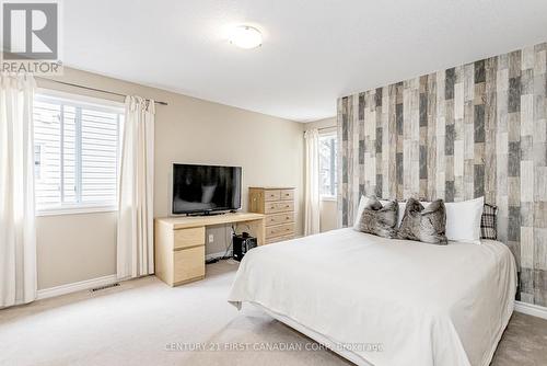 1822 Gough Ave, London, ON - Indoor Photo Showing Bedroom