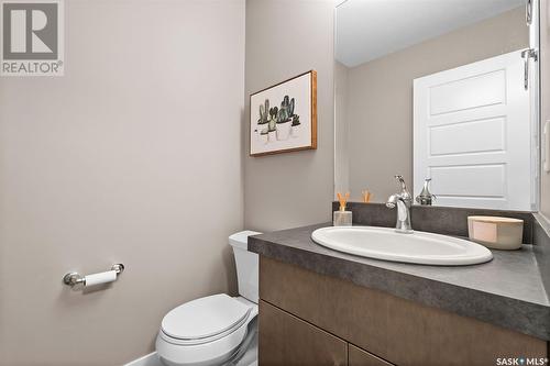 471 Veltkamp Crescent, Saskatoon, SK - Indoor Photo Showing Bathroom
