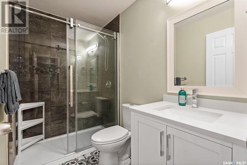 471 Veltkamp Crescent, Saskatoon, SK - Indoor Photo Showing Bathroom