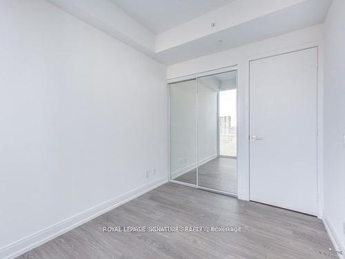 903-181 Dundas St E, Toronto, ON - Indoor Photo Showing Other Room