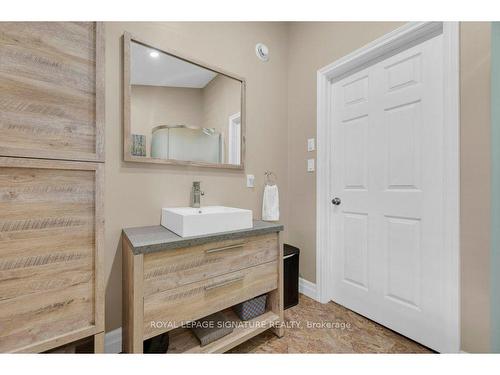 86 Red Oak Rd, Marmora And Lake, ON - Indoor Photo Showing Bathroom