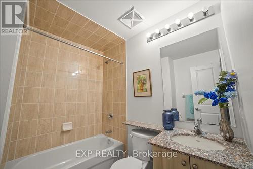 #226 -216 Oak Park Blvd, Oakville, ON - Indoor Photo Showing Bathroom