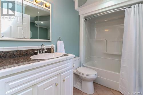 3523 Loch Lomond Road, Saint John, NB - Indoor Photo Showing Bathroom